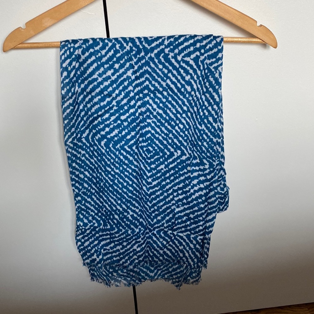 J. Crew multi purpose lightweight scarf